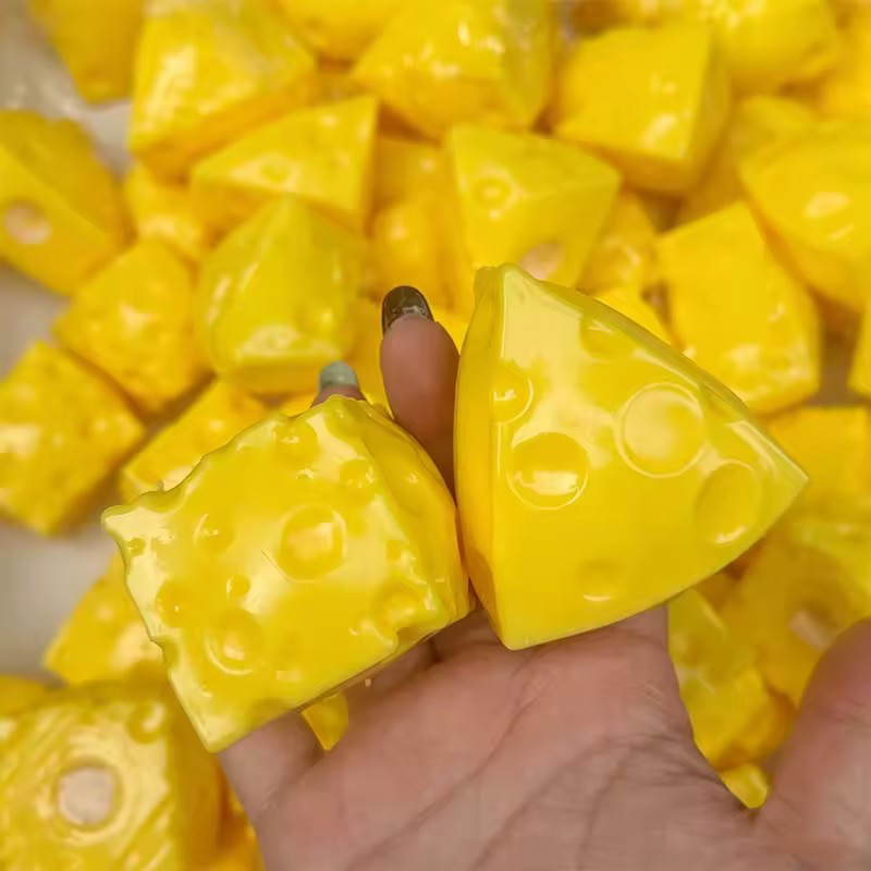 Squishy Mini Cheese Cube Fidge - Electronics Latest Gadgets avaliação e preço